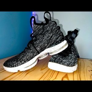 Size 11.5 Nike Lebron XV High Top. Rare oreo coloration Hardly used